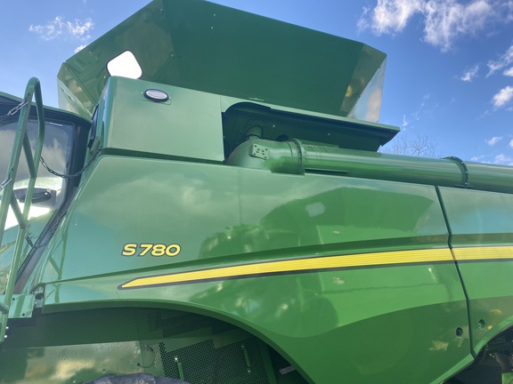2023 John Deere S780 Combine