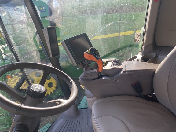 2023 John Deere S780 Combine