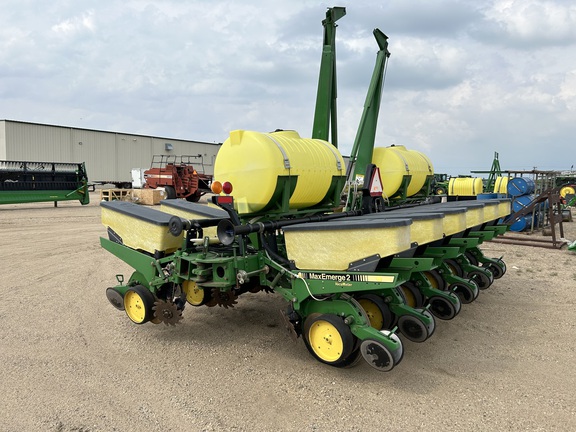 1994 John Deere 7200 Planter