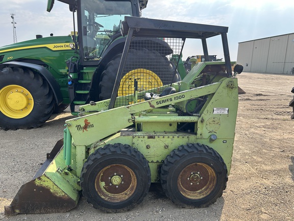 Owatonna mustang 1000 Skid Steer Loader