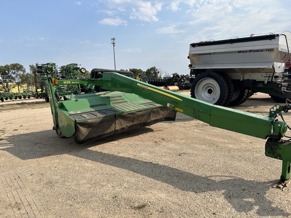 2019 John Deere 835 Mower Conditioner