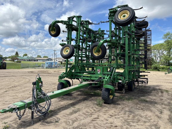 2014 John Deere 2210 Field Cultivator