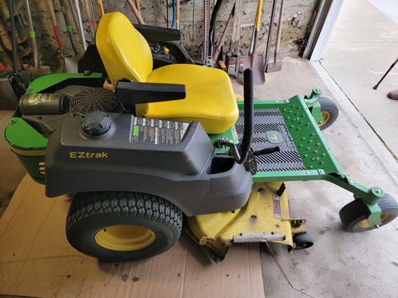 2011 John Deere Z445 Mower/Zero Turn