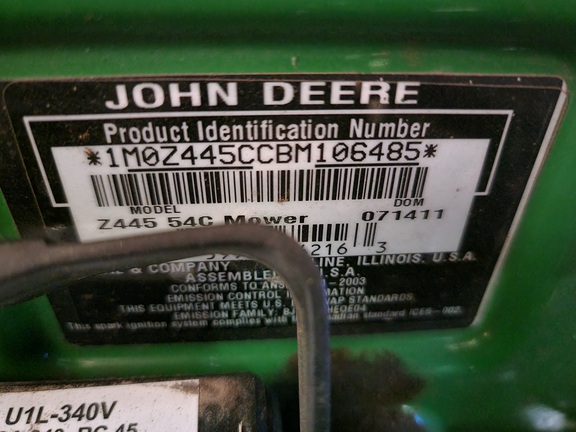 2011 John Deere Z445 Mower/Zero Turn