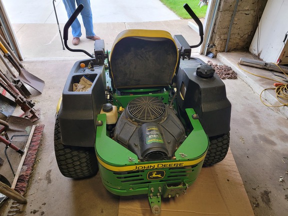 2011 John Deere Z445 Mower/Zero Turn