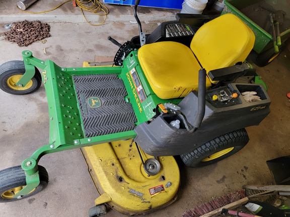 2011 John Deere Z445 Mower/Zero Turn