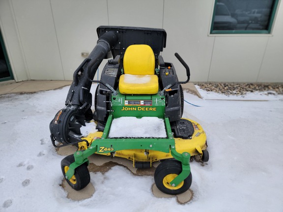 2011 John Deere Z445 Mower/Zero Turn