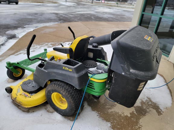 2011 John Deere Z445 Mower/Zero Turn