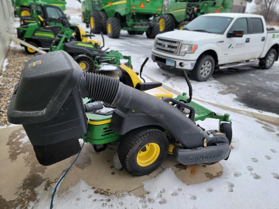 2011 John Deere Z445 Mower/Zero Turn