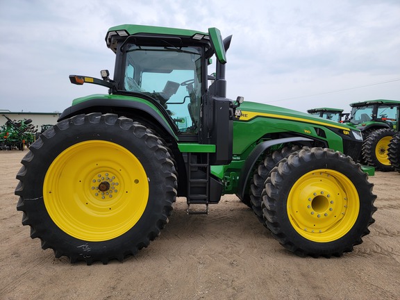 2023 John Deere 8R 310 Tractor