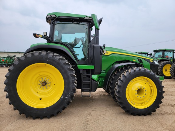 2023 John Deere 8R 310 Tractor