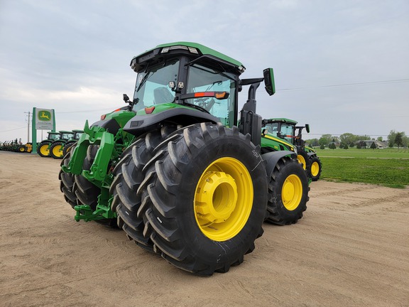 2023 John Deere 8R 370 Tractor