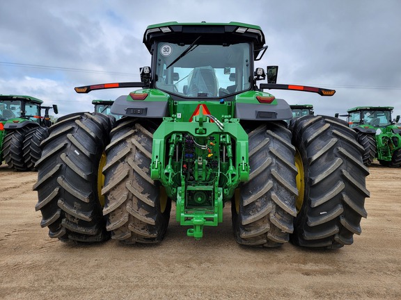 2023 John Deere 8R 370 Tractor