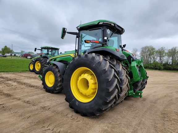 2023 John Deere 8R 370 Tractor