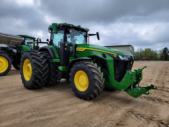 2023 John Deere 8R 370 Tractor