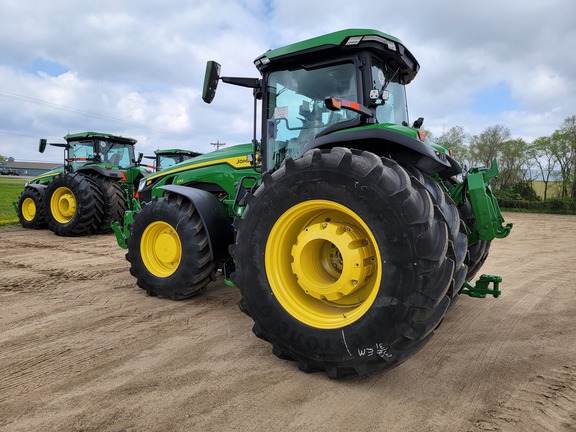 2023 John Deere 8R 370 Tractor