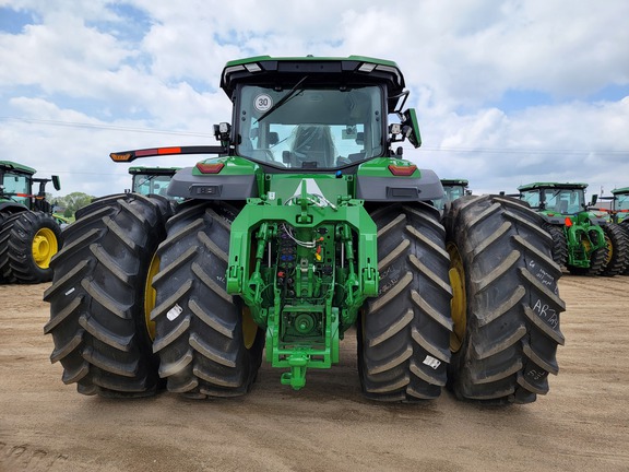 2023 John Deere 8R 370 Tractor