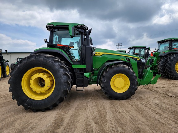 2023 John Deere 8R 370 Tractor