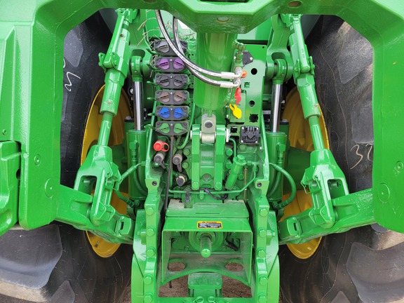 2023 John Deere 8R 370 Tractor