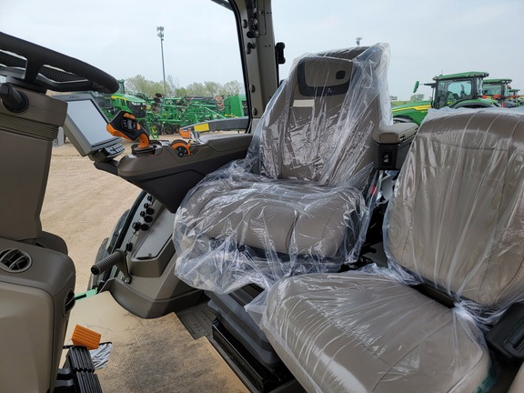 2023 John Deere 8R 410 Tractor