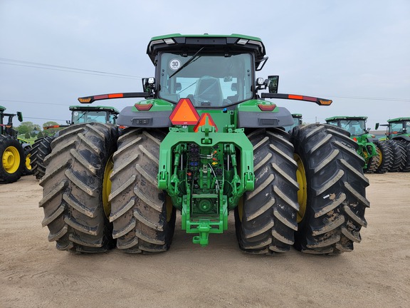 2023 John Deere 8R 410 Tractor