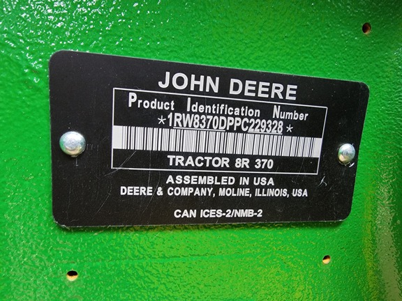 2023 John Deere 8R 370 Tractor