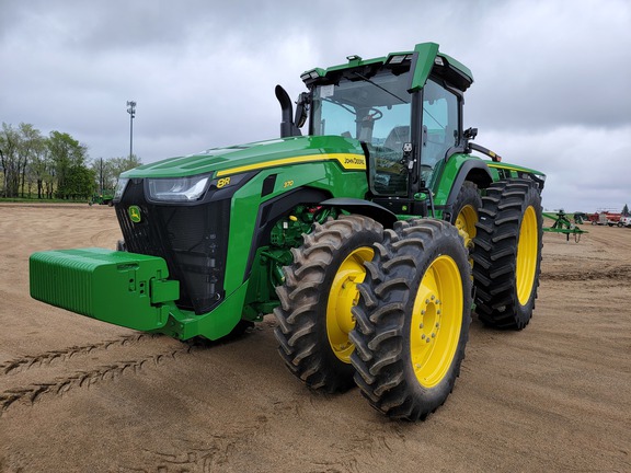 2023 John Deere 8R 370 Tractor