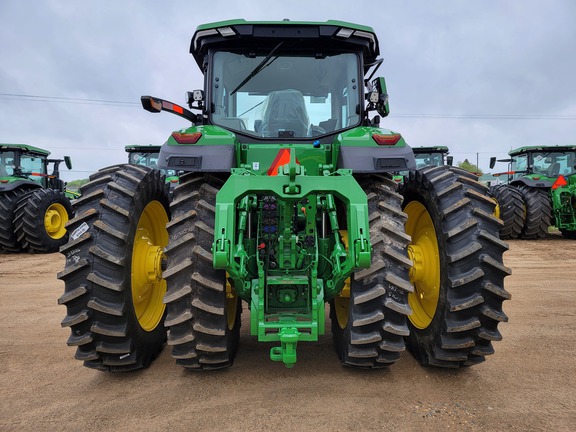 2023 John Deere 8R 370 Tractor