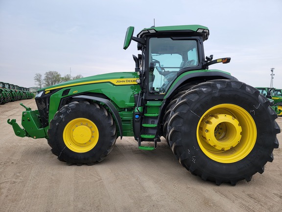 2023 John Deere 8R 410 Tractor