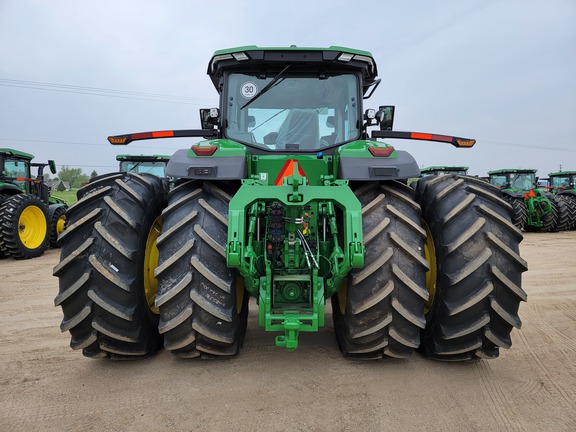 2023 John Deere 8R 410 Tractor