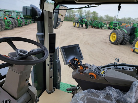 2023 John Deere 8R 410 Tractor