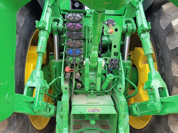 2023 John Deere 8R 410 Tractor