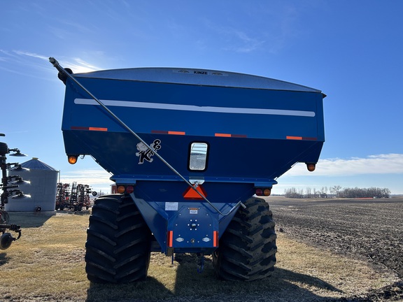 2011 Kinze 1050 Grain Cart