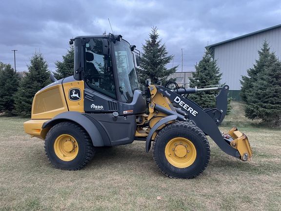 2022 John Deere 324L Compact Utility Loader