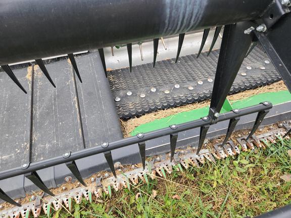 2022 John Deere RD45F Header Combine
