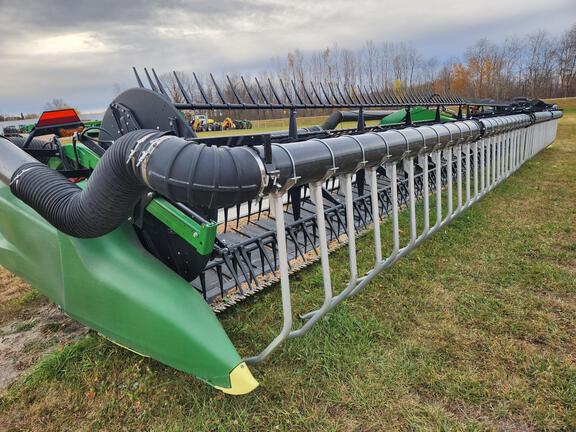 2022 John Deere RD45F Header Combine