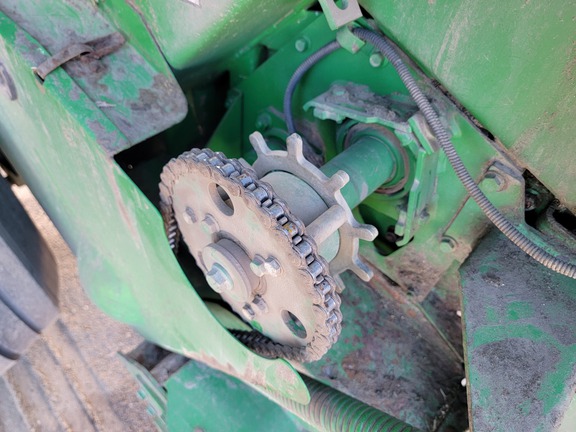 2013 John Deere 569 Baler/Round