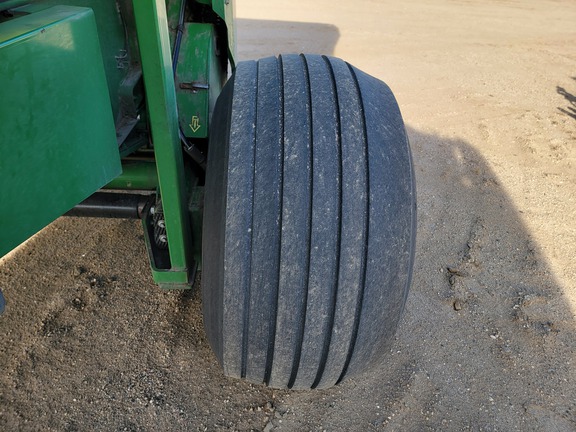 2013 John Deere 569 Baler/Round