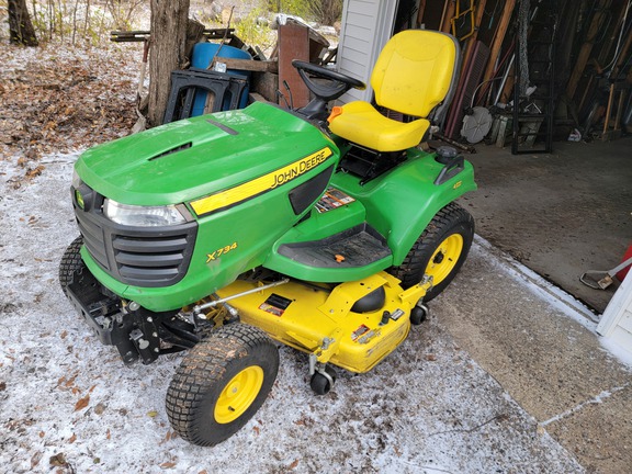 2015 John Deere X734 Garden Tractor