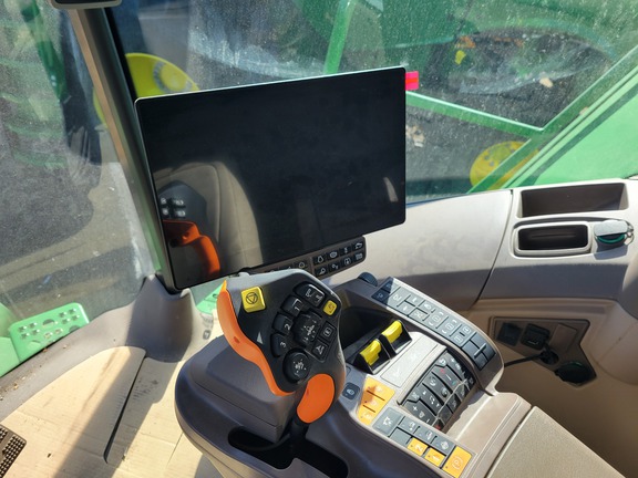 2024 John Deere S780 Combine