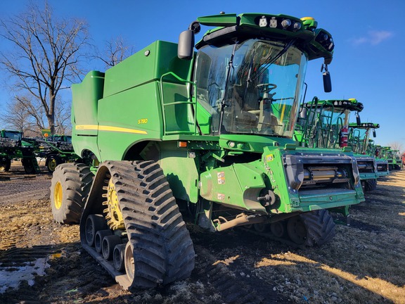 2024 John Deere S780 Combine