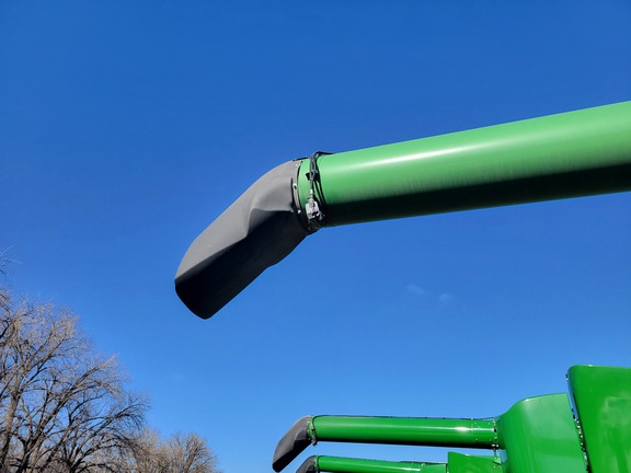 2024 John Deere S780 Combine