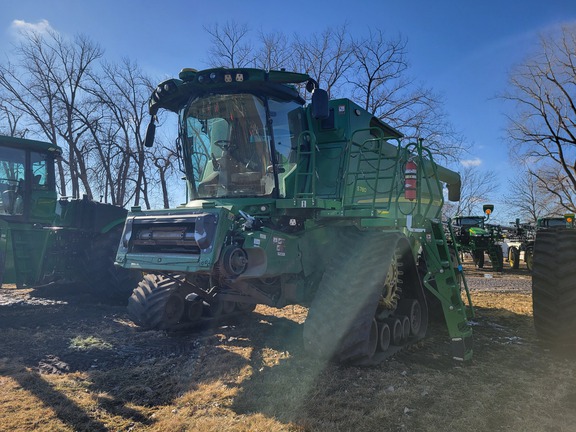 2024 John Deere S780 Combine