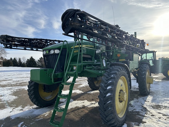 2009 John Deere 4830 Sprayer/High Clearance