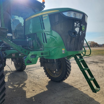 2018 John Deere R4038 Sprayer/High Clearance