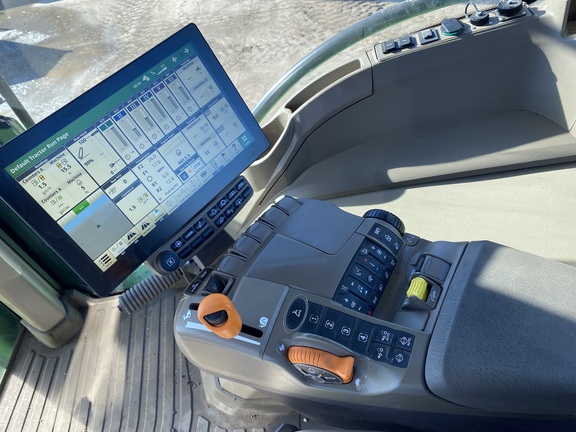 2024 John Deere 8R 370 Tractor