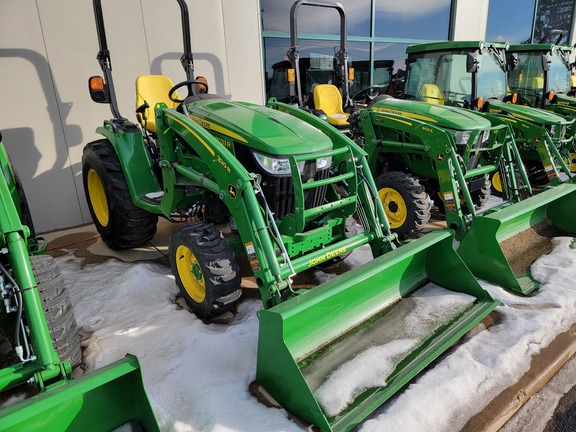 2023 John Deere 3033R Tractor Compact