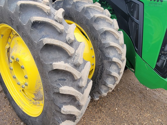 2024 John Deere 8R 250 Tractor