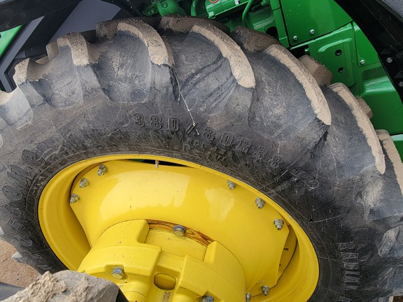 2024 John Deere 8R 250 Tractor