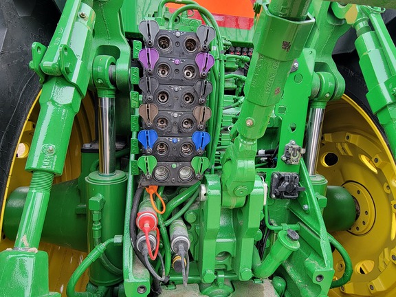 2024 John Deere 8R 250 Tractor